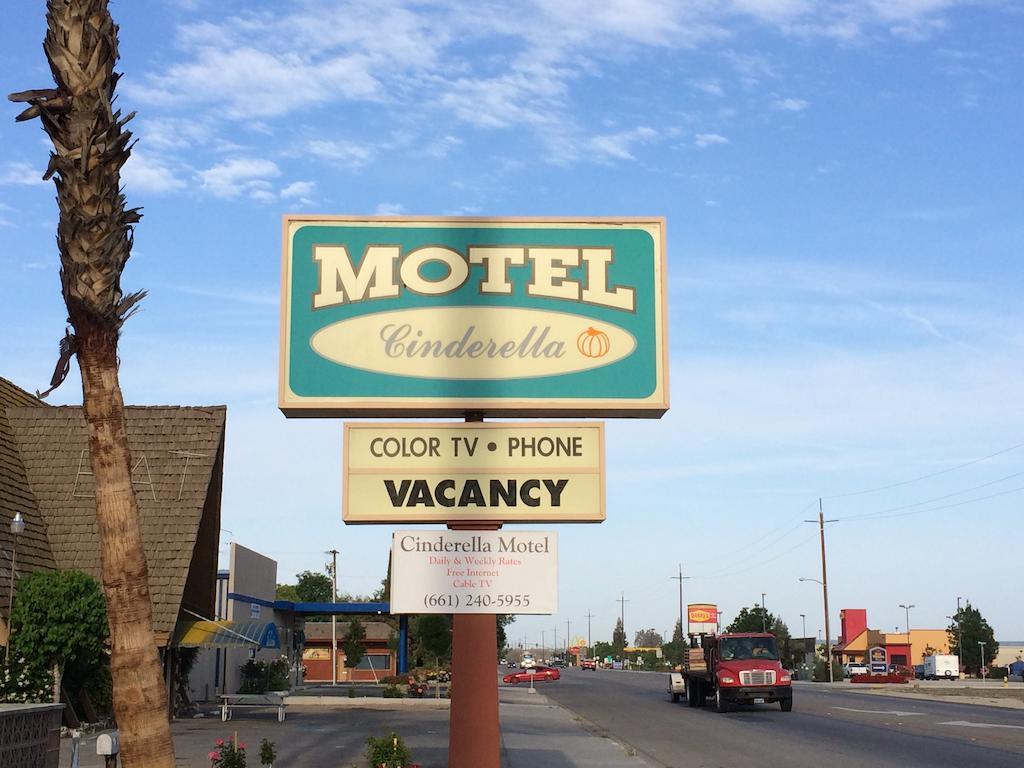 Cinderella Motel Wasco Kültér fotó