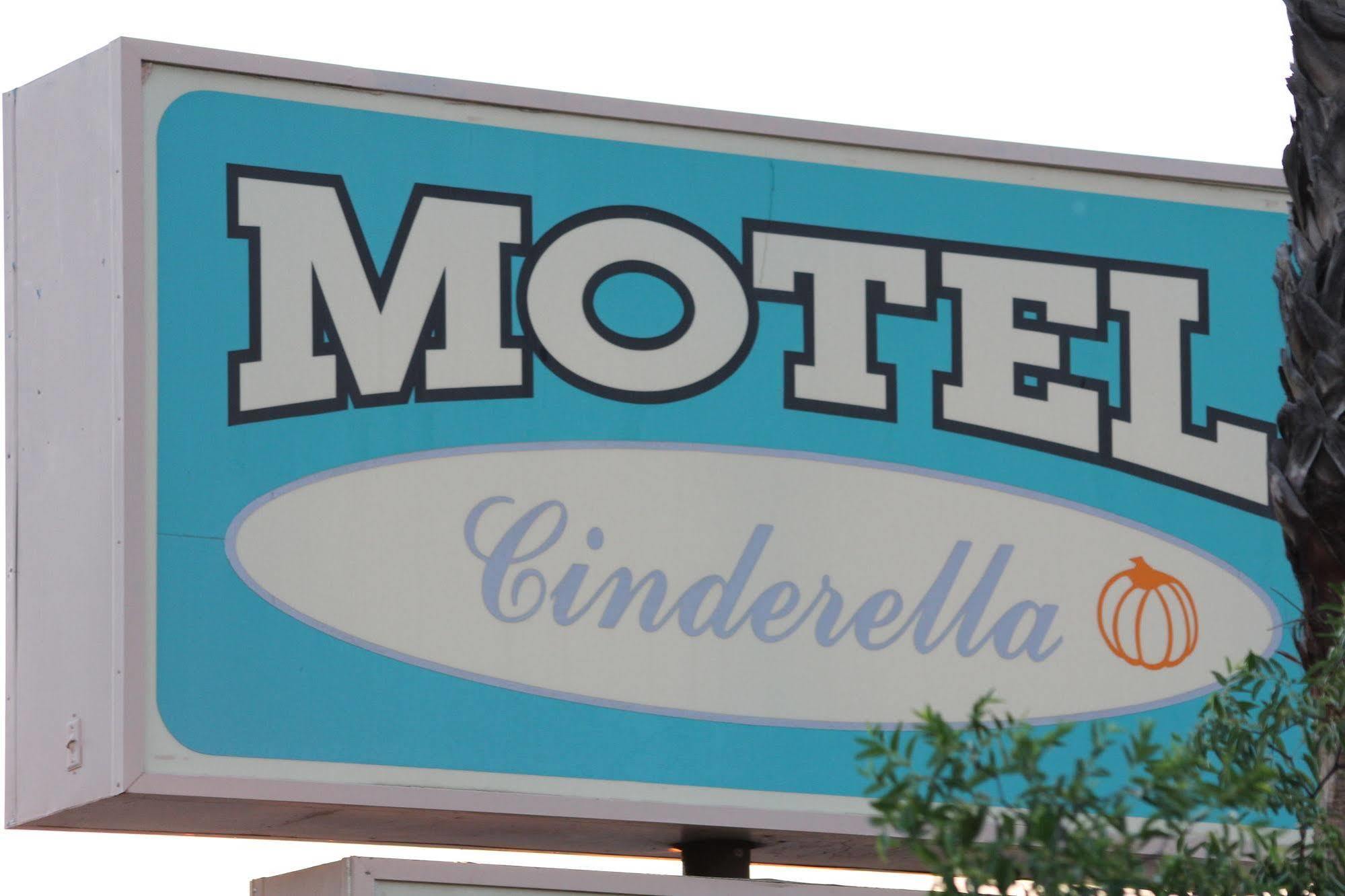 Cinderella Motel Wasco Kültér fotó