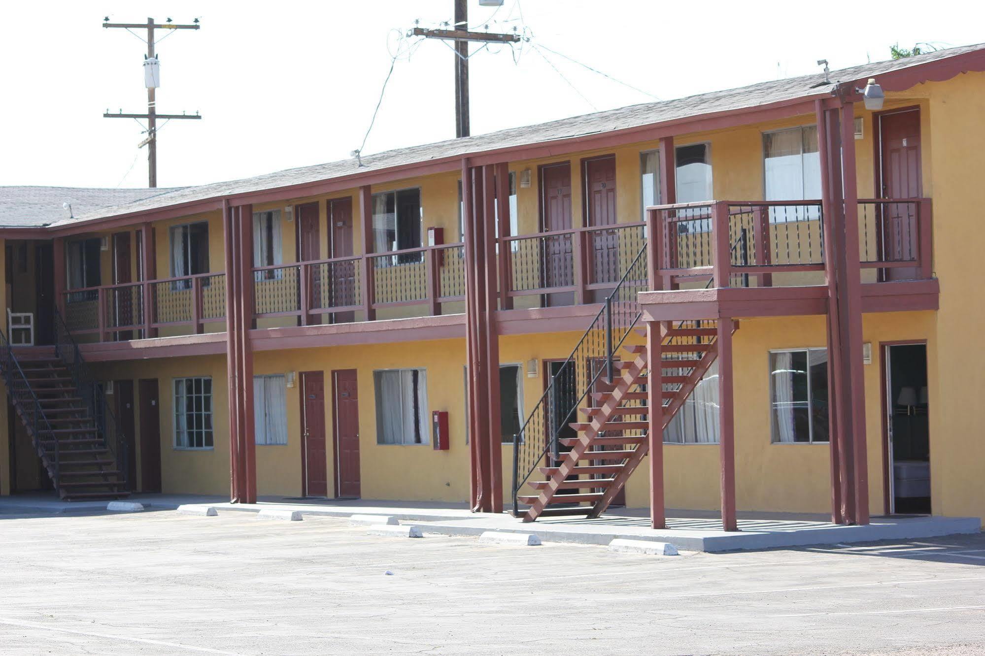 Cinderella Motel Wasco Kültér fotó