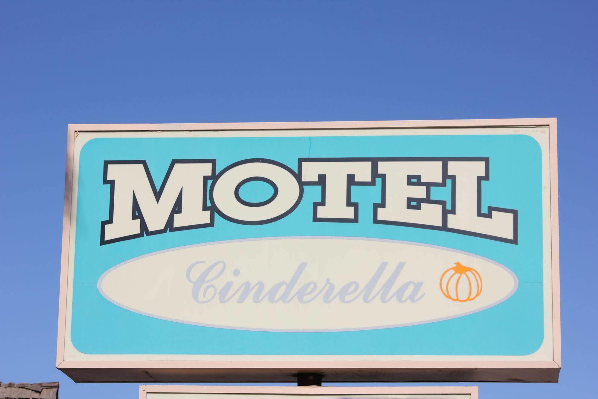 Cinderella Motel Wasco Kültér fotó
